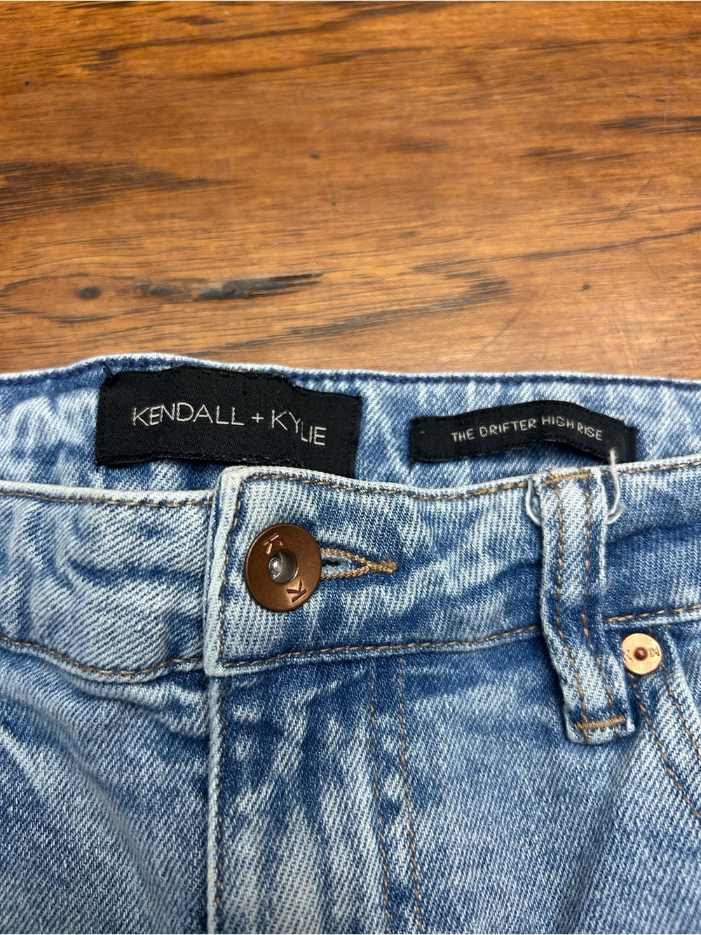 Kendall & Kylie Light Blue High-Rise Drifter shorts - Picture 3 of 6